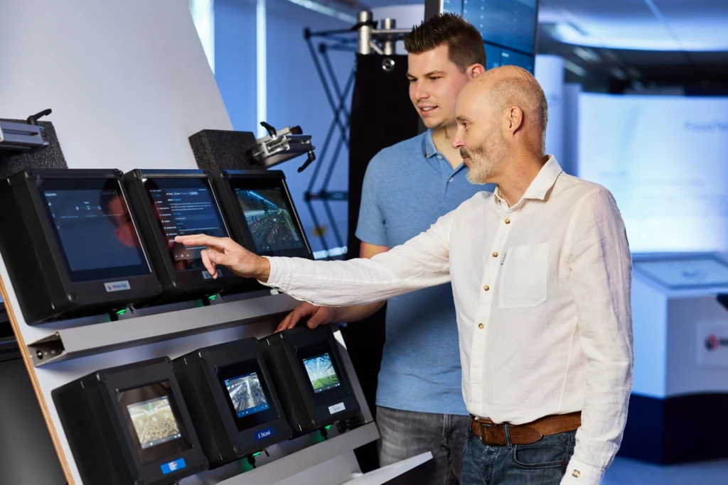 Hotraco controller demonstration